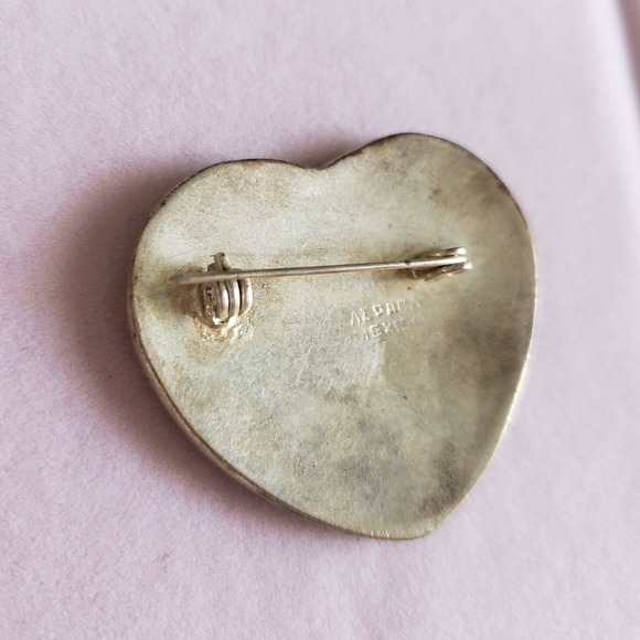 HEART SHAPED PIN | Mexico Alpaca Mother of Pearl Pin - Picture 10 of 13